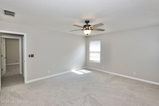 1454 Blackiston View Dr, Clarksville, IN 47129