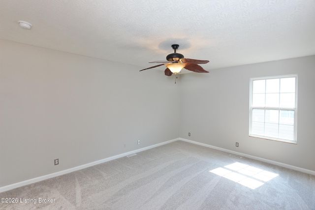 1454 Blackiston View Dr, Clarksville, IN 47129