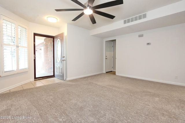 1454 Blackiston View Dr, Clarksville, IN 47129