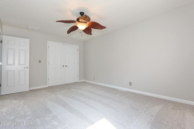 1454 Blackiston View Dr, Clarksville, IN 47129