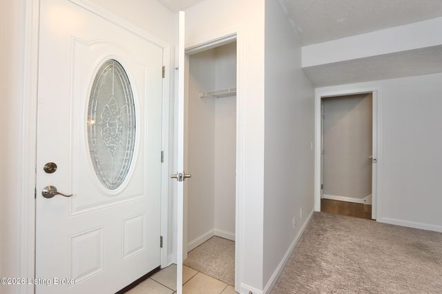 1454 Blackiston View Dr, Clarksville, IN 47129