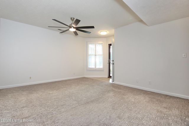 1454 Blackiston View Dr, Clarksville, IN 47129