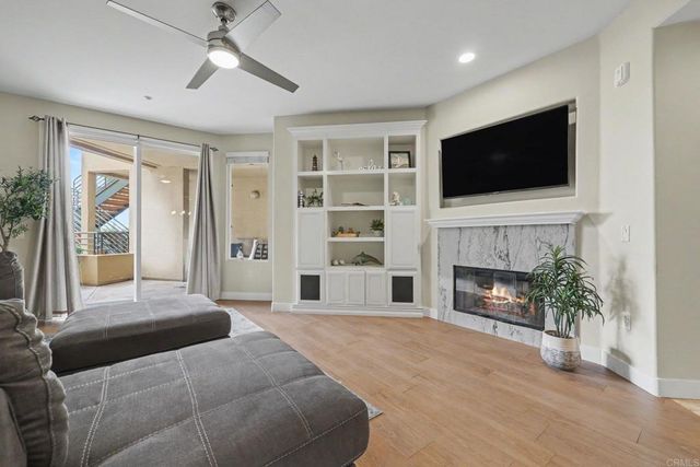 817 Kalpati Circle 112, Carlsbad, CA 92008