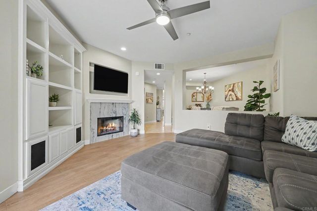 817 Kalpati Circle 112, Carlsbad, CA 92008