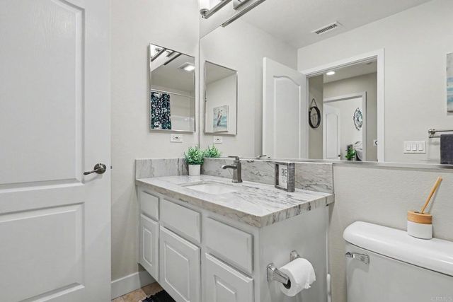 817 Kalpati Circle 112, Carlsbad, CA 92008