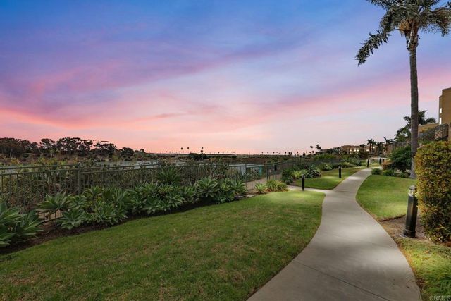 817 Kalpati Circle 112, Carlsbad, CA 92008