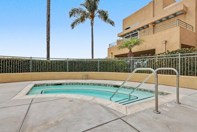 817 Kalpati Circle 112, Carlsbad, CA 92008