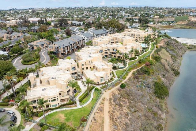 817 Kalpati Circle 112, Carlsbad, CA 92008