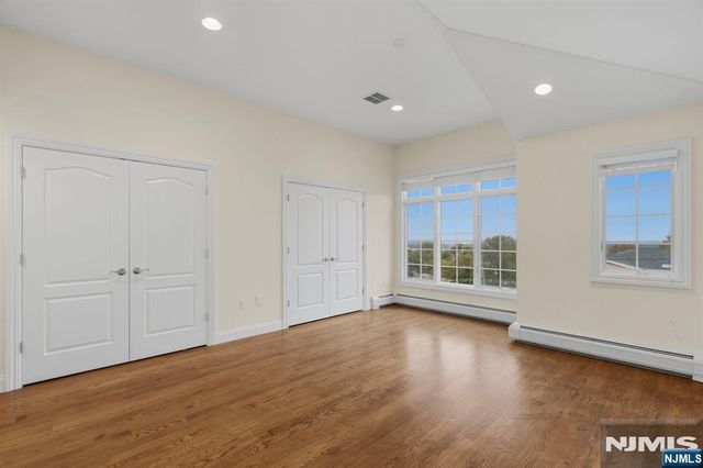 500A 7th Street, Palisades Park, NJ 07650