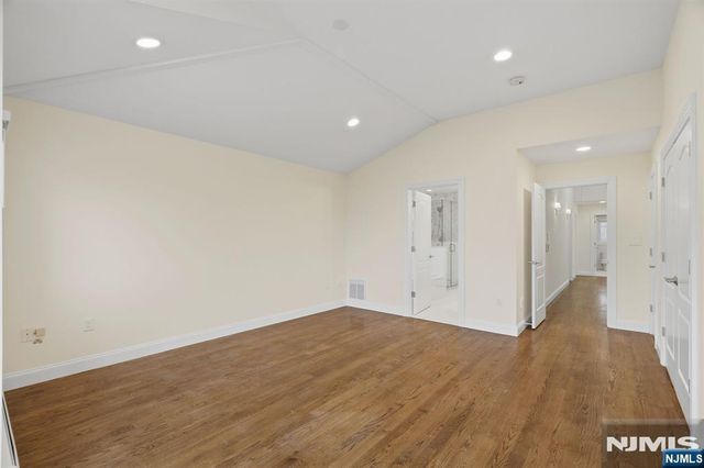 500A 7th Street, Palisades Park, NJ 07650