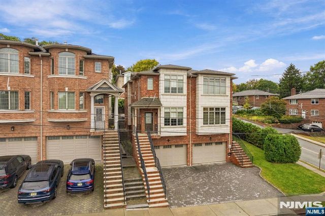 500A 7th Street, Palisades Park, NJ 07650