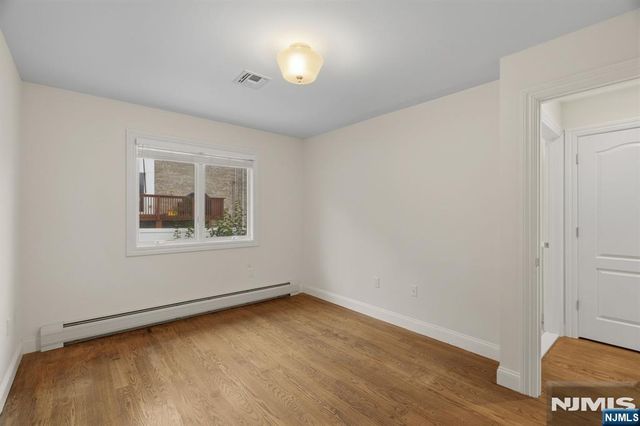 500A 7th Street, Palisades Park, NJ 07650