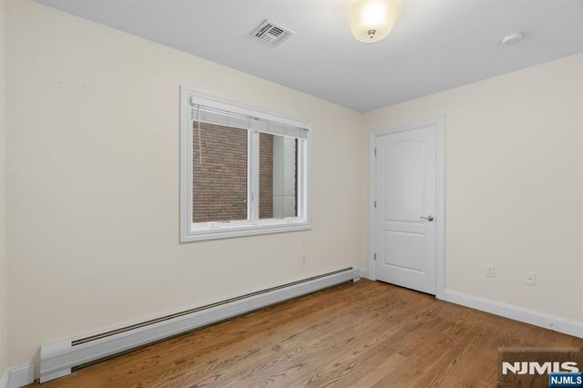 500A 7th Street, Palisades Park, NJ 07650