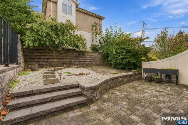 500A 7th Street, Palisades Park, NJ 07650