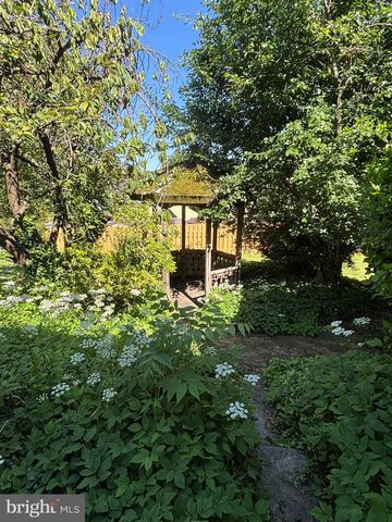 1568 S JEFFERSON CT, Lancaster, PA 17602
