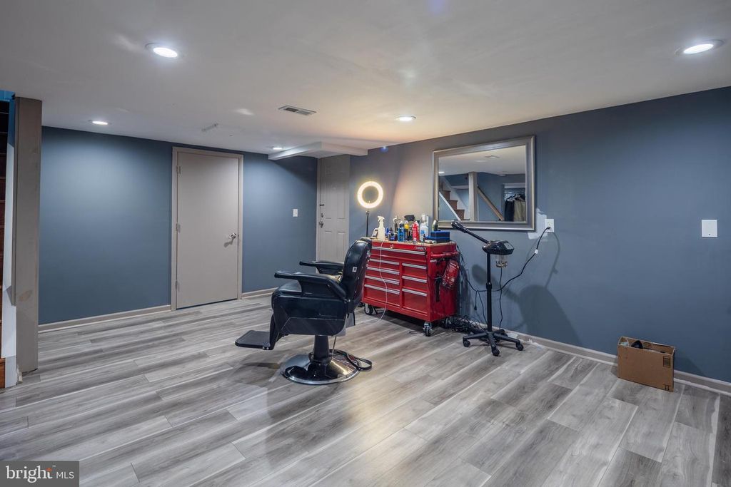 Image 13 of property listing at 111 DELREY AVE, Catonsville, MD 21228