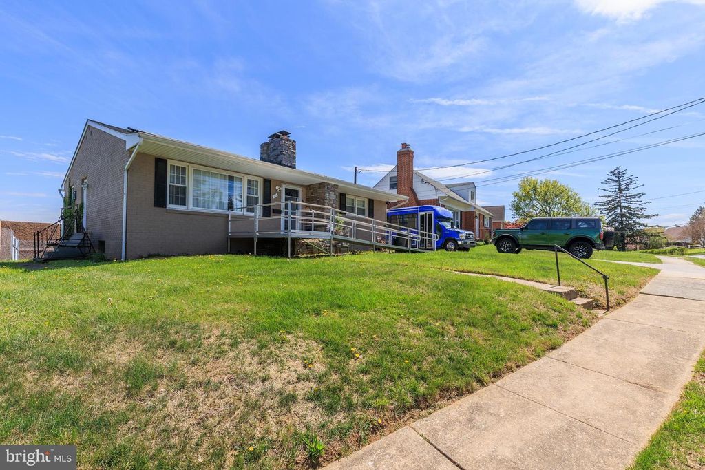 Image 2 of property listing at 111 DELREY AVE, Catonsville, MD 21228