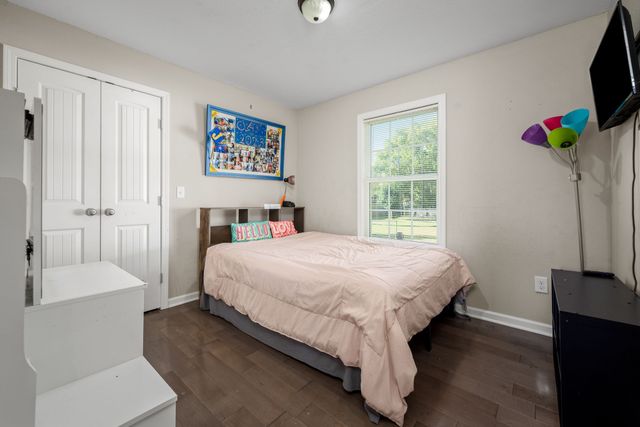 202 S COLLINS STREET, Tullahoma, TN 37388