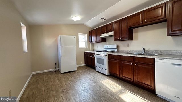 310 N 4TH ST, Reading, PA 19601