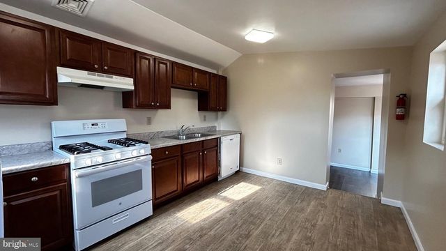 310 N 4TH ST, Reading, PA 19601