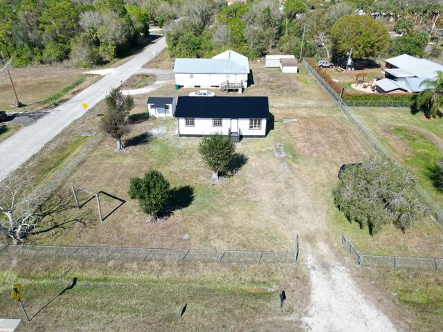 3095 NW 36th Street, Okeechobee, FL 34972