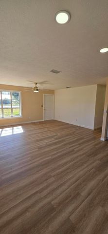 3095 NW 36th Street, Okeechobee, FL 34972