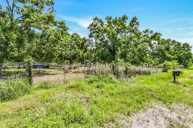 198 County Road 6881 N, Dayton, TX 77535