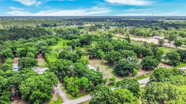 198 County Road 6881 N, Dayton, TX 77535