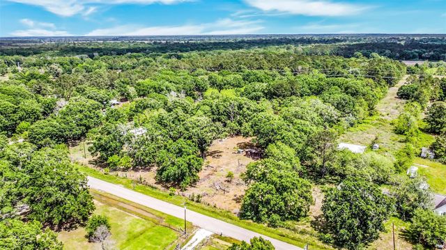 198 County Road 6881 N, Dayton, TX 77535