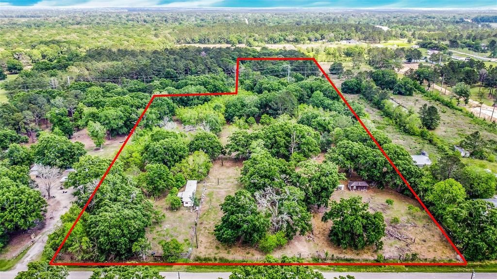 198 County Road 6881 N, Dayton, TX 77535