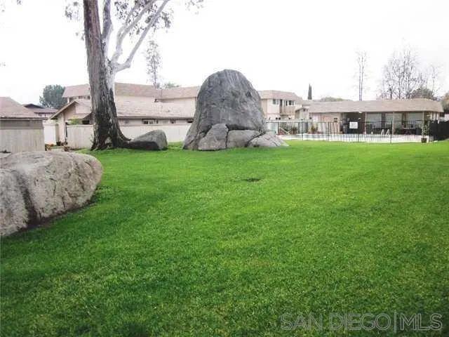 10317 Santana Ranch Dr, Santee, CA 92071