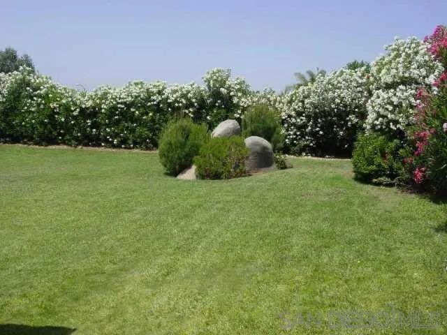 10317 Santana Ranch Dr, Santee, CA 92071