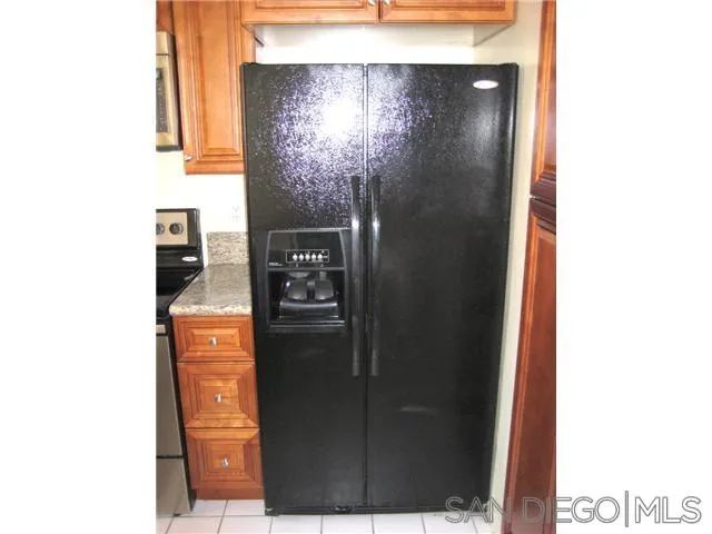 10317 Santana Ranch Dr, Santee, CA 92071