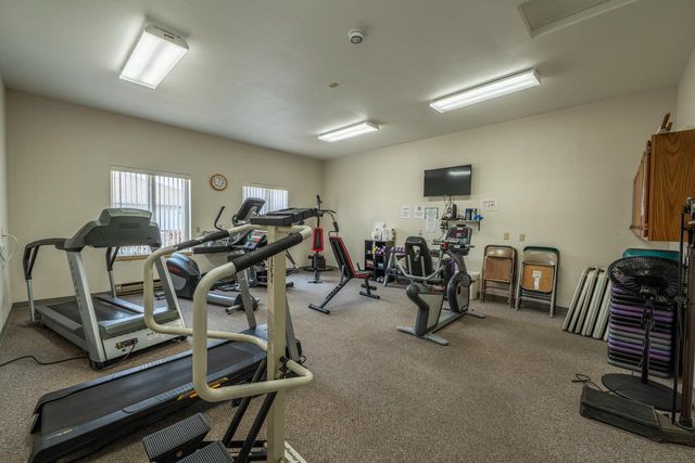 565 Hartford SQUARE, Hartford, WI 53027