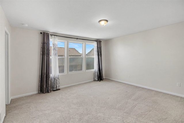 27898 Hopkins Drive, Novi, MI 48377