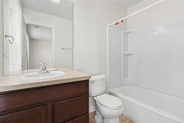 27898 Hopkins Drive, Novi, MI 48377
