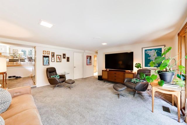 3827 White Cloud Drive, Skokie, IL 60076