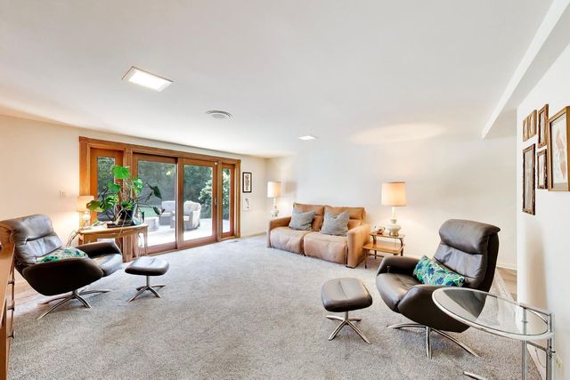 3827 White Cloud Drive, Skokie, IL 60076
