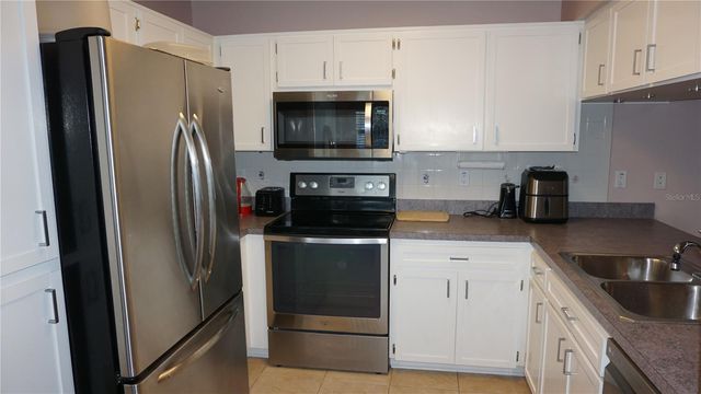 7713 HILLSIDE COURT 203, Hudson, FL 34667