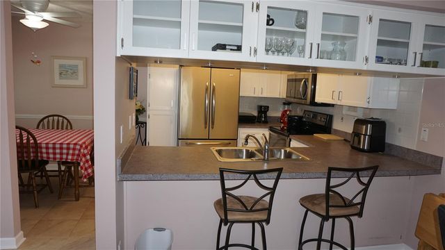 7713 HILLSIDE COURT 203, Hudson, FL 34667