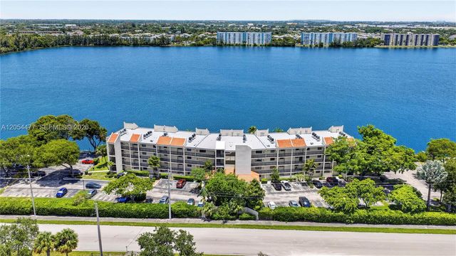 117 Lake Emerald Drive 408, Oakland Park, FL 33309