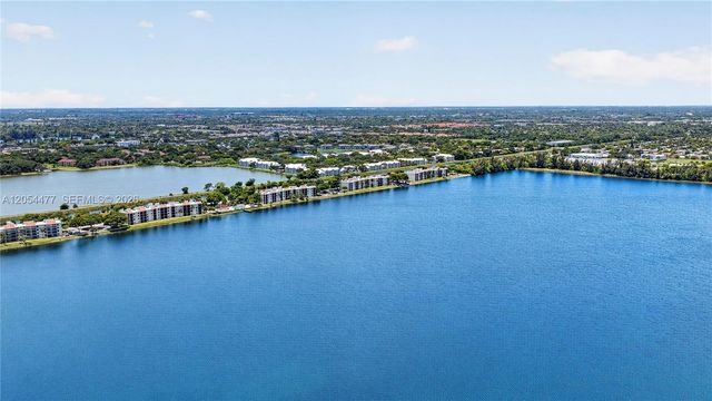 117 Lake Emerald Drive 408, Oakland Park, FL 33309