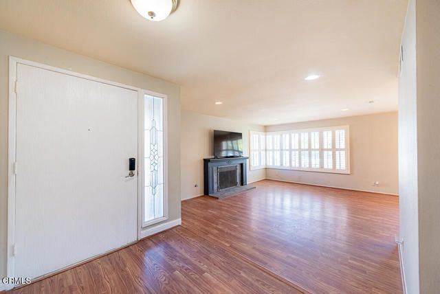 251 Asta Court, Thousand Oaks, CA 91320