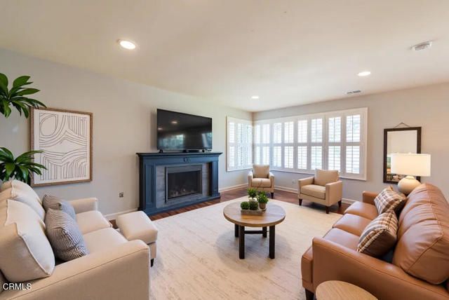 251 Asta Court, Thousand Oaks, CA 91320