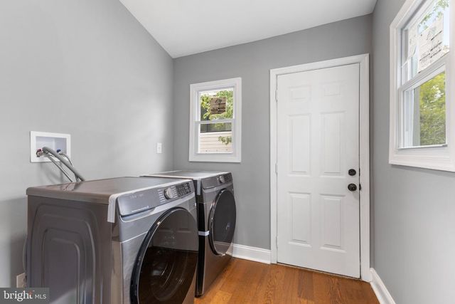 914 5TH ST NE, Washington, DC 20002
