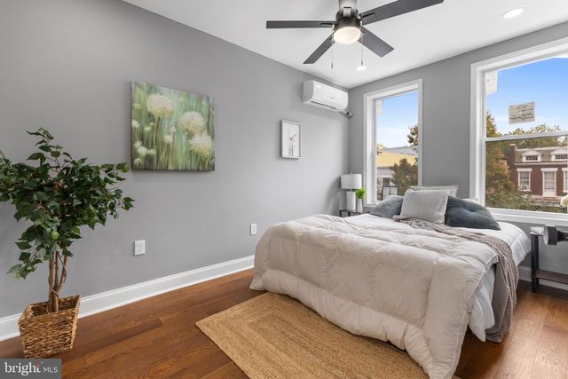 914 5TH ST NE, Washington, DC 20002