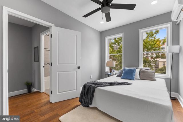 914 5TH ST NE, Washington, DC 20002