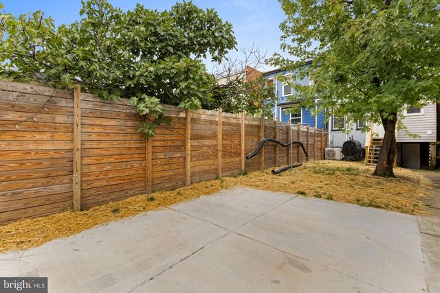 914 5TH ST NE, Washington, DC 20002