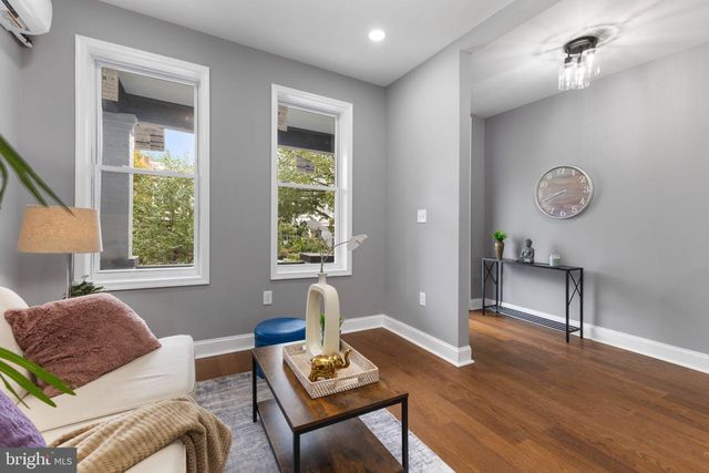 914 5TH ST NE, Washington, DC 20002