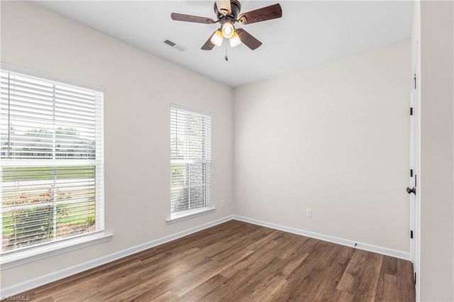 5871 Crestlawn Court, Pfafftown, NC 27040